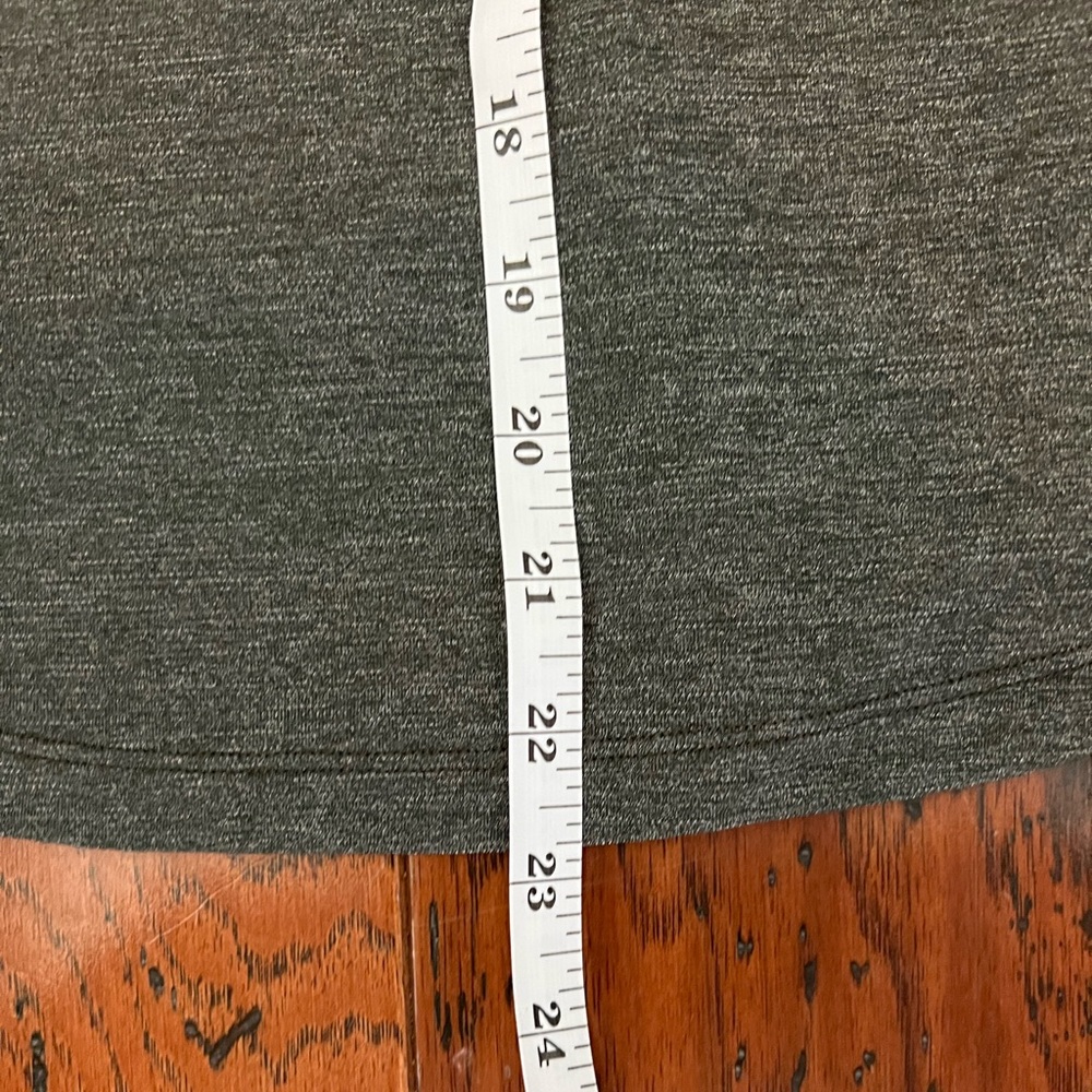 LULULEMON RUN OFF ROUTE RUNNING TANK, size 6 - Picture 7 of 8